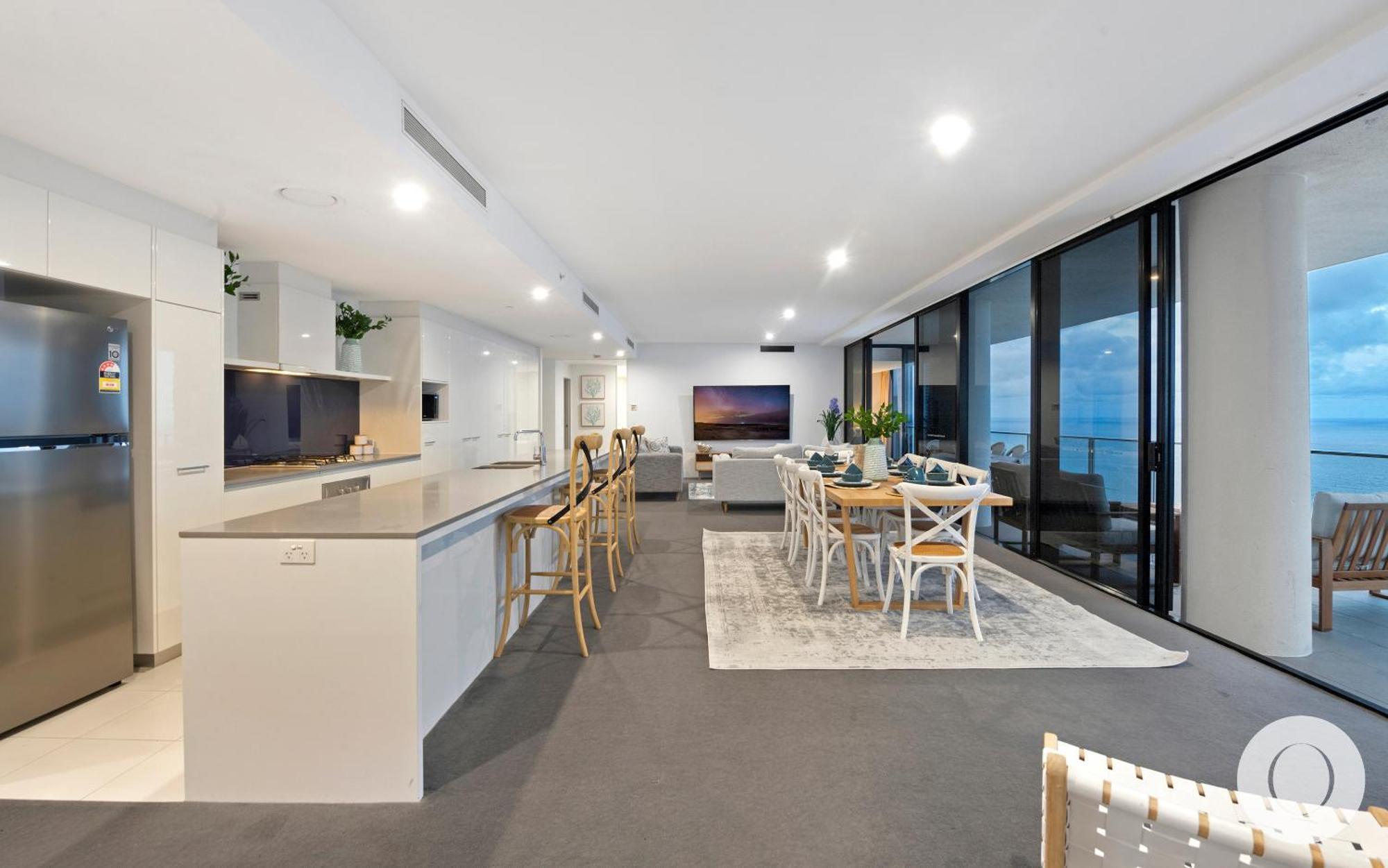 5 Bedroom Executive Sub Penthouse In The Heart Of Surfers With Full Ocean Views - Sleeps 12 - Circle On Cavill Amazing!! غولد كوست المظهر الخارجي الصورة